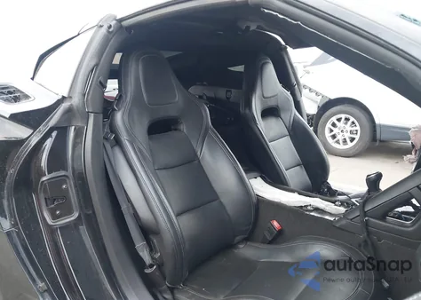 2019 Chevrolet Corvette Stingray z USA, uszkodzony, nr VIN 1G1YB2D77K5107559